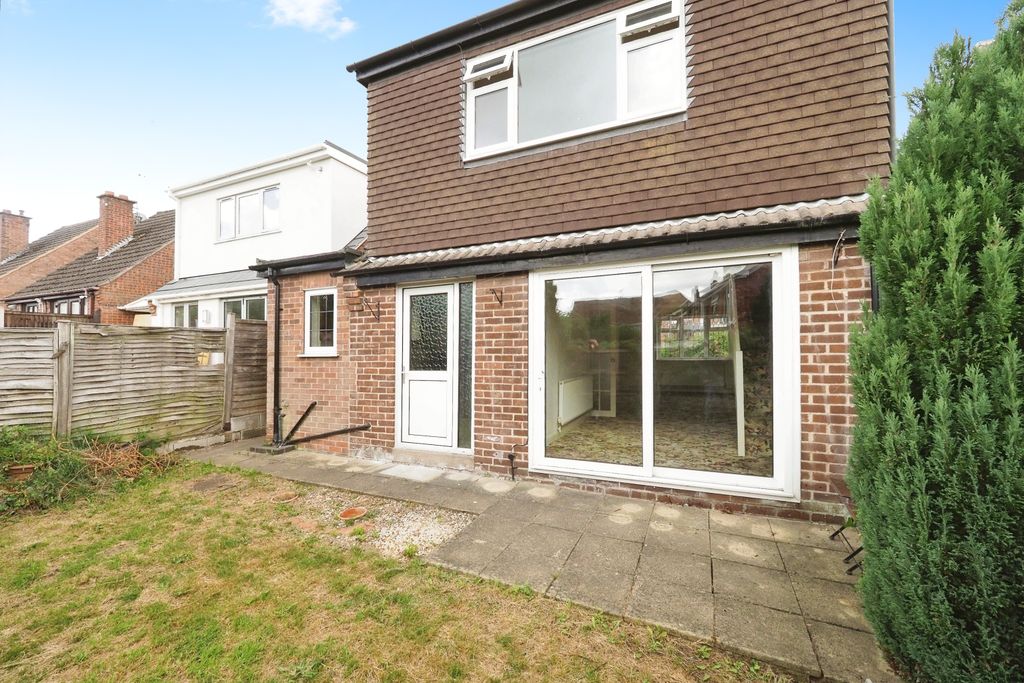 Property photo 3 of 15