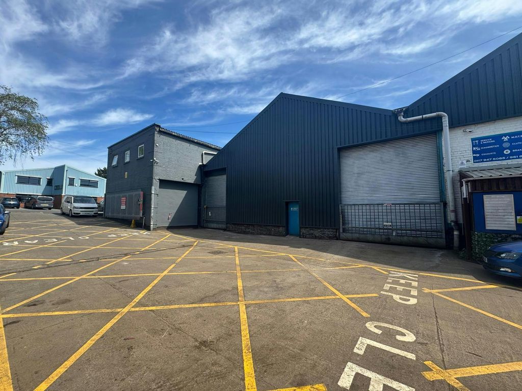 Property photo 1 of 2 Opjq3745.Jpg