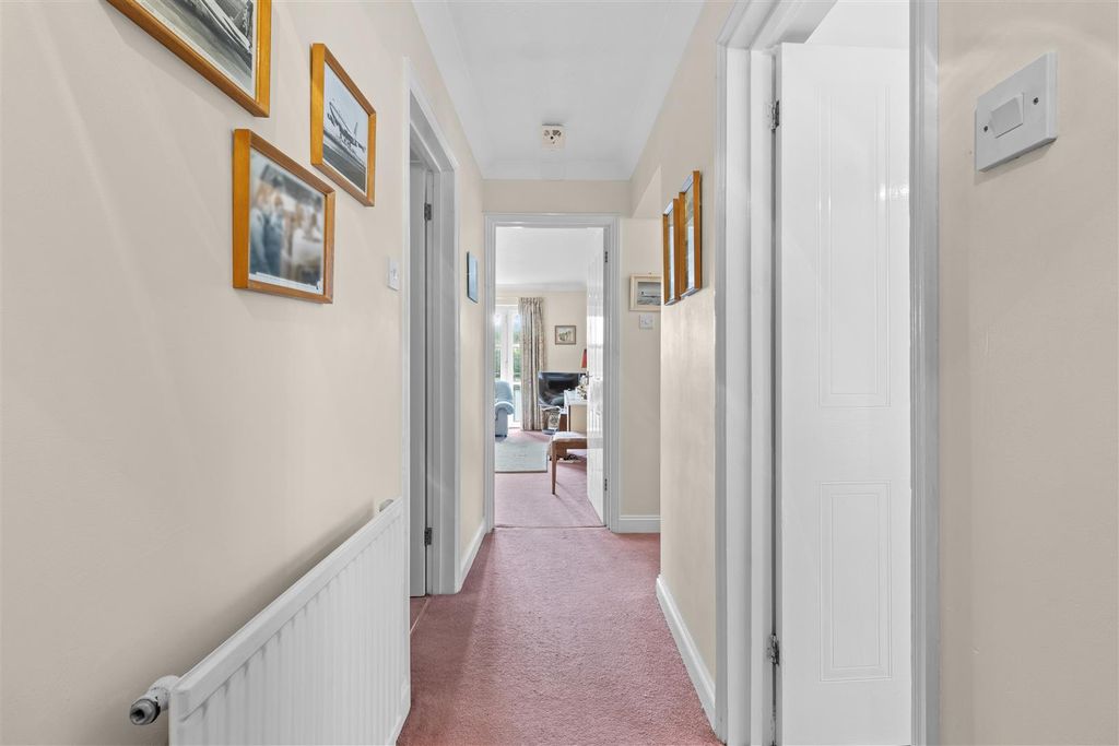Property photo 3 of 41 Entrance Hall #2
