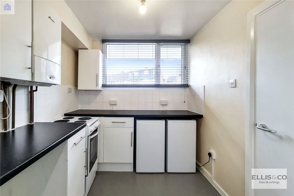Property photo 2 of 10 Picture No. 02