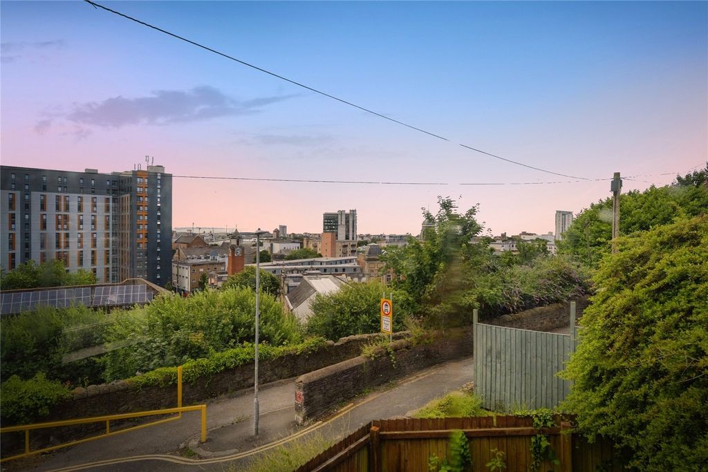 Property photo 1 of 18 Picture No. 21