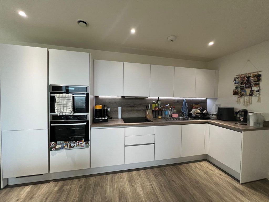 Property photo 2 of 5