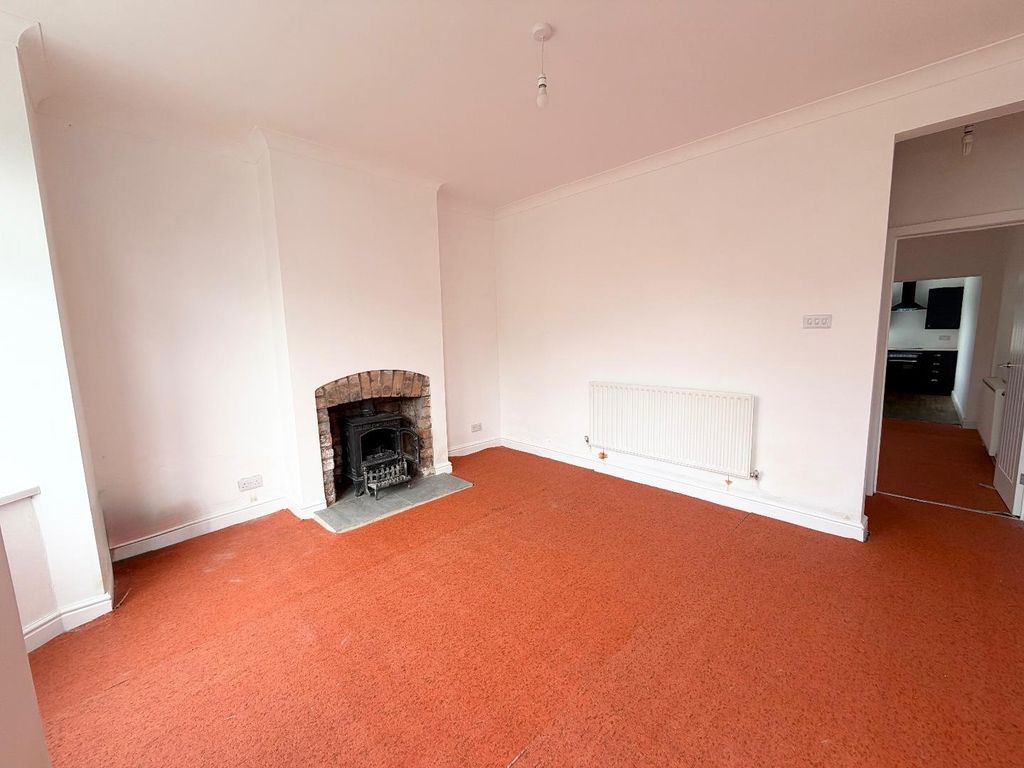 Property photo 3 of 10 Lounge