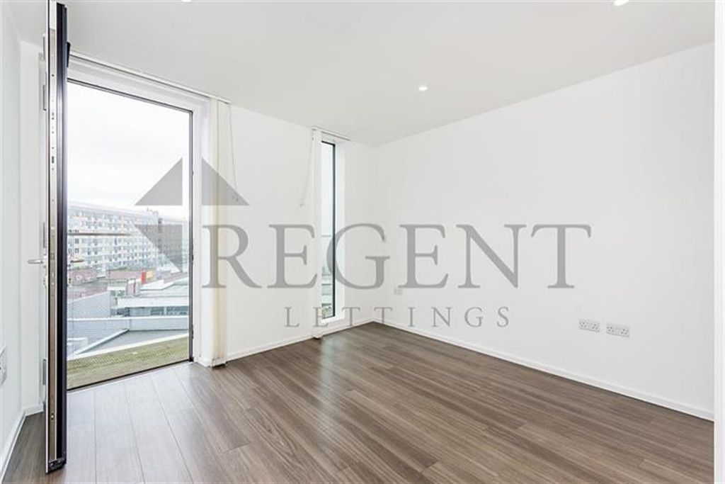 Property photo 1 of 10 Open Plan