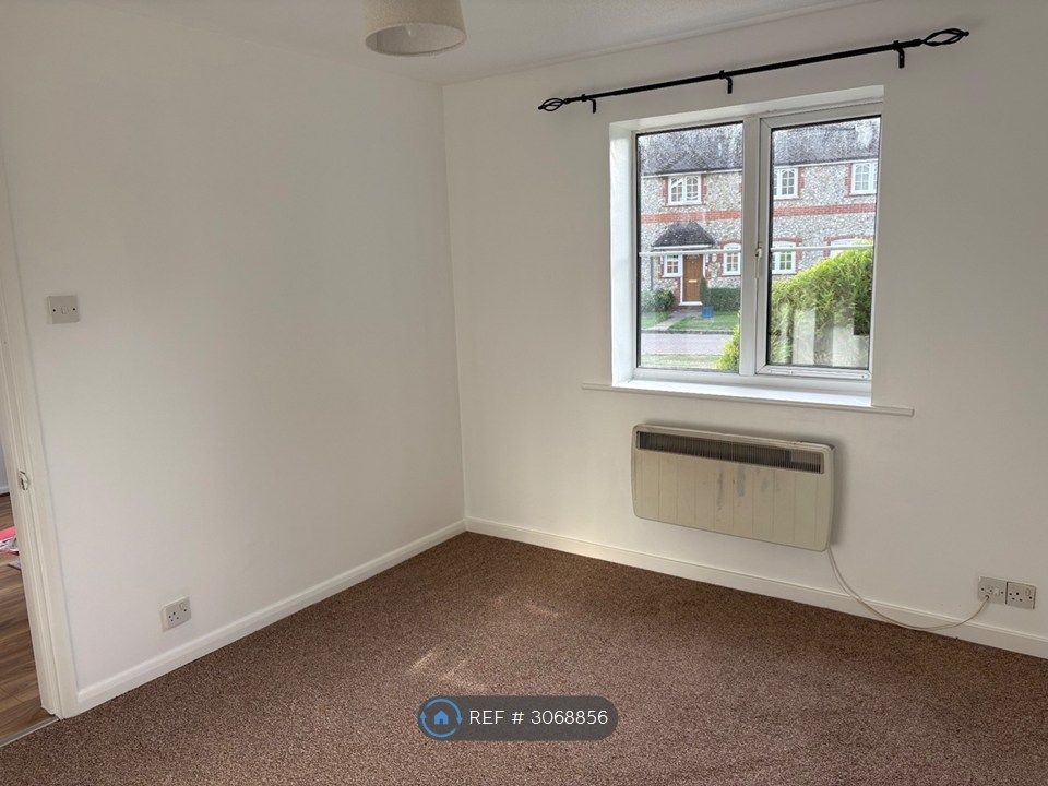 Property photo 3 of 3