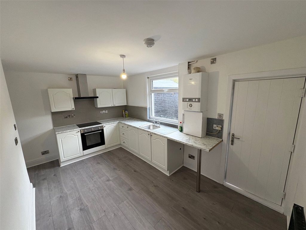 Property photo 3 of 10 Picture No. 07