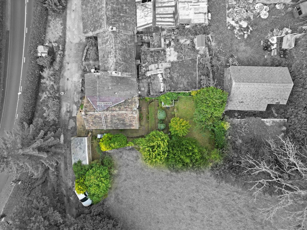 Property photo 2 of 30