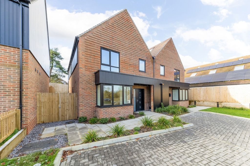 Property photo 1 of 14 Photo 1