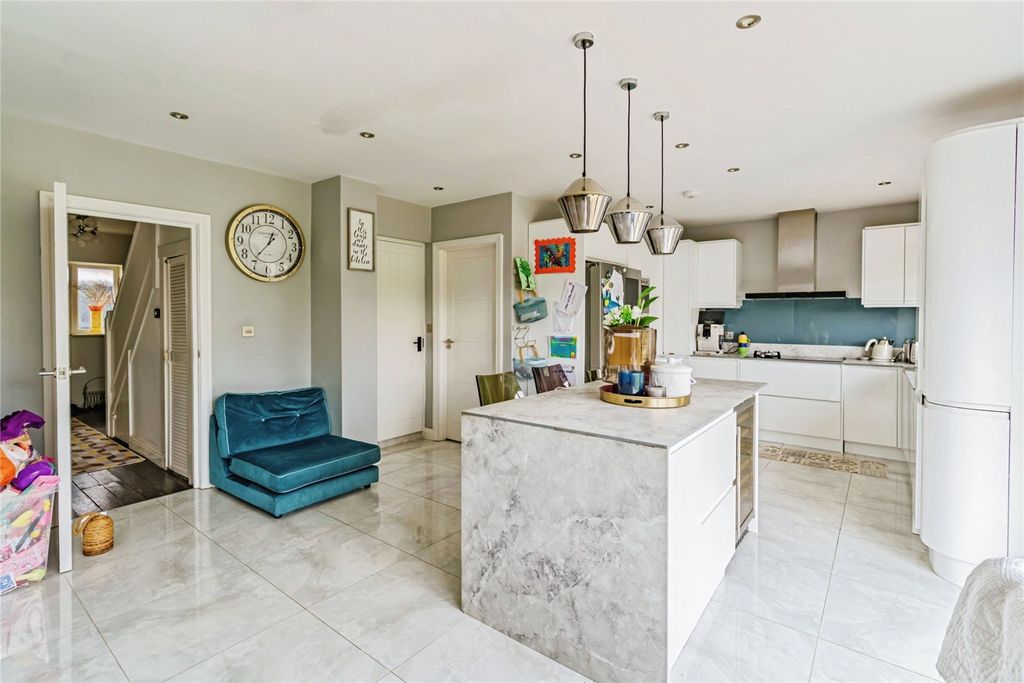 Property photo 1 of 34 Picture No. 26