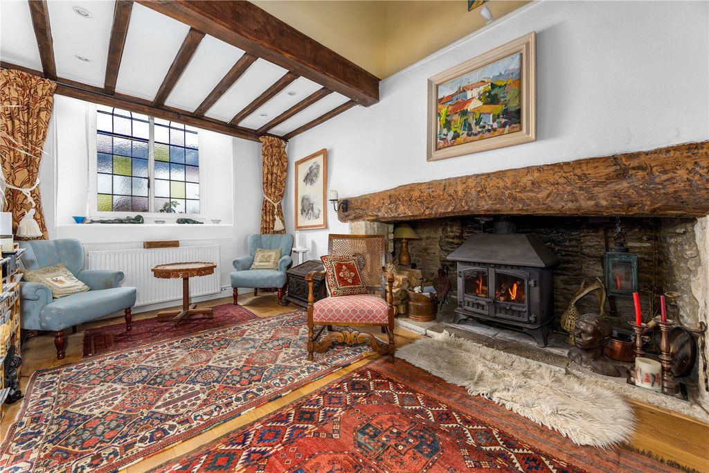 Property photo 2 of 25 Picture No. 10