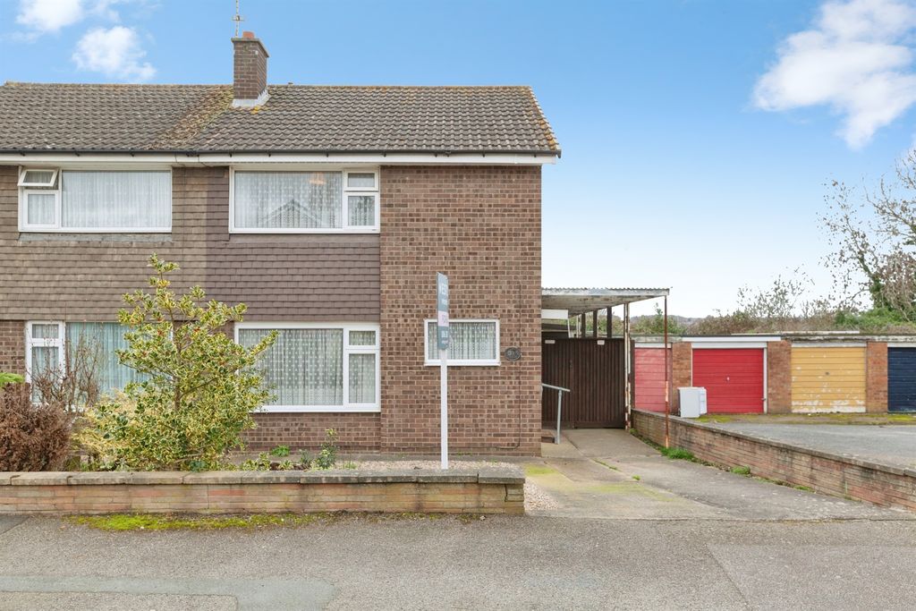 Property photo 2 of 20