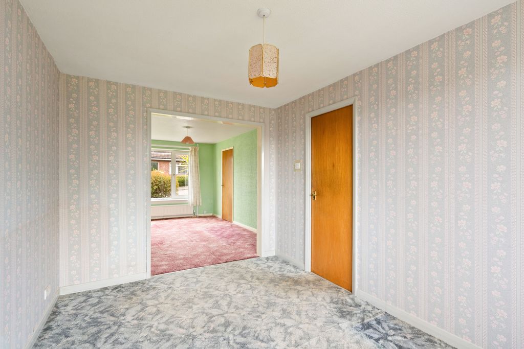 Additional image 5 of 3 bed semi-detached house for sale6 Baberton Mains Grove, Edinburgh EH14