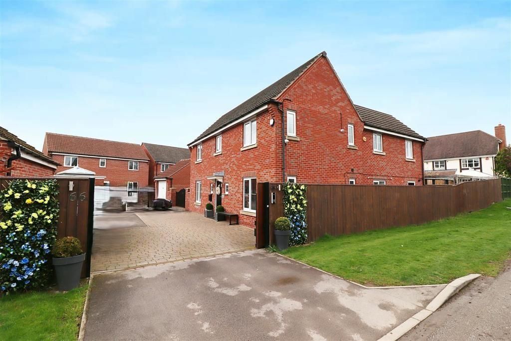 Property photo 2 of 4 66 Common Lane - Front Pic 1.Jpg