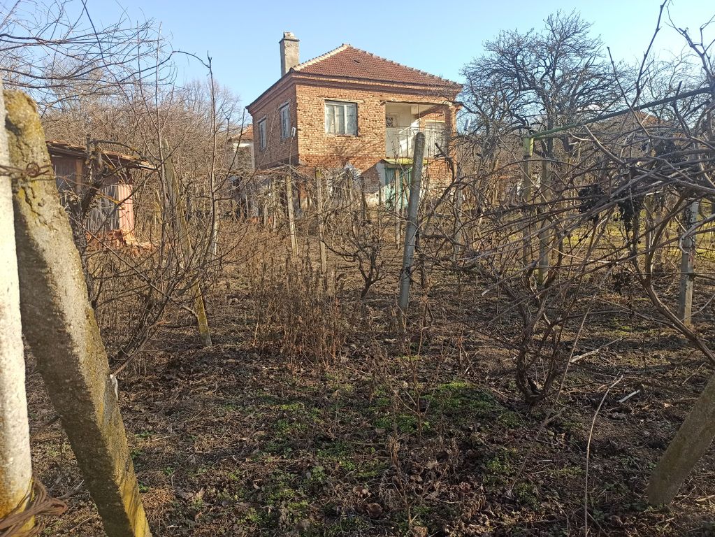 Property photo 1 of 5