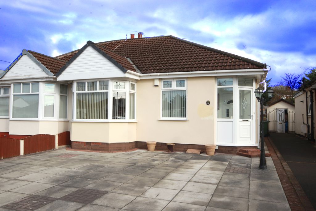 Property photo 2 of 23