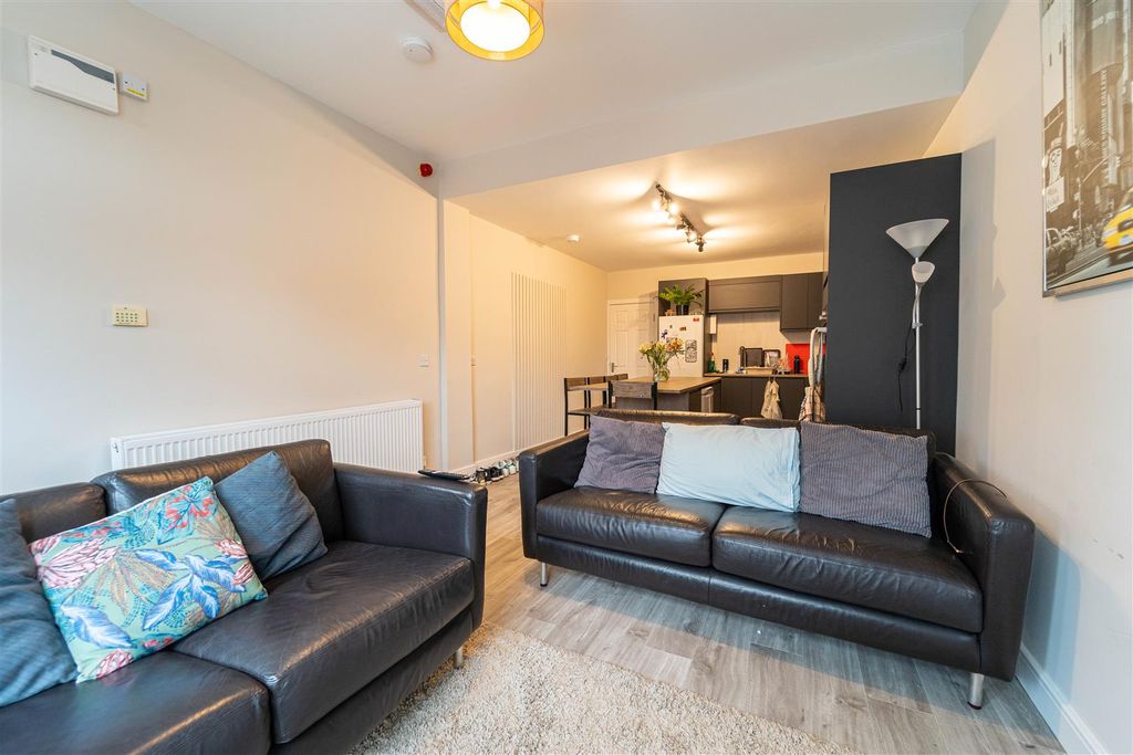 Property photo 2 of 38 Nik00684.Jpg