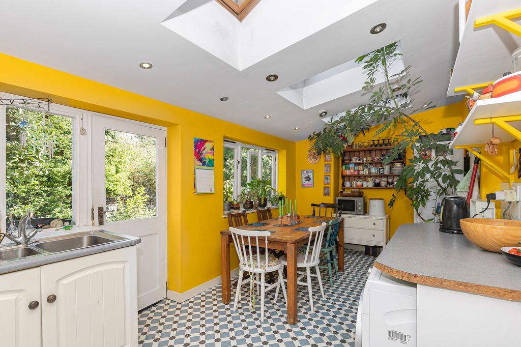 Property photo 2 of 33 Photo 35