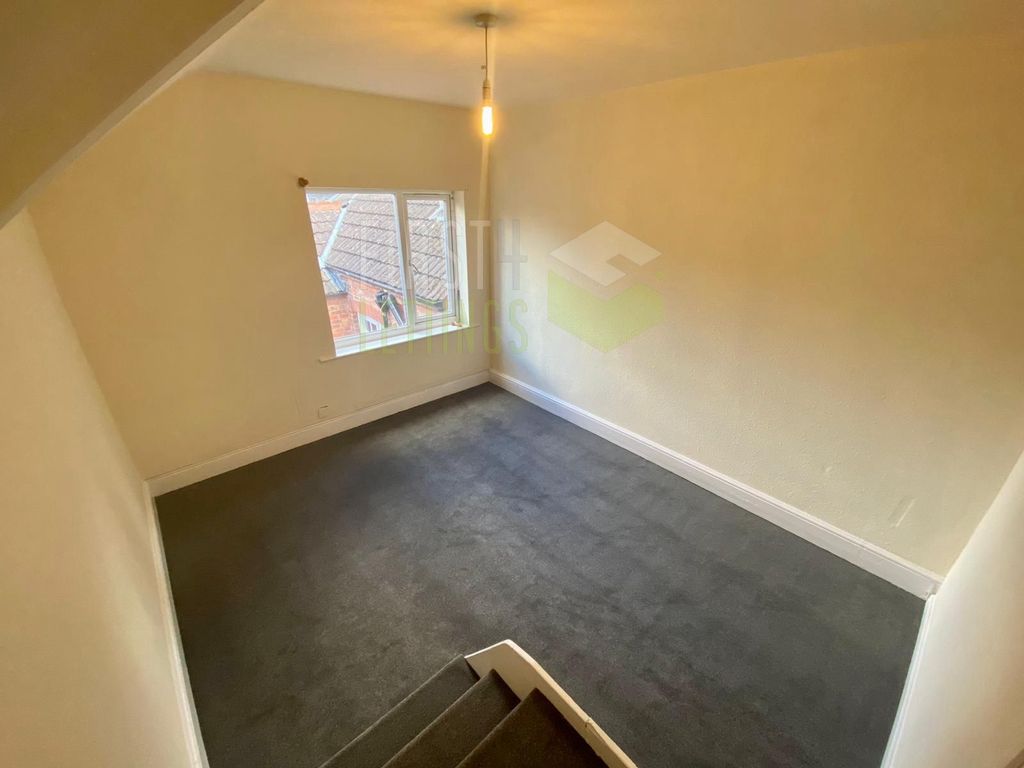 Property photo 2 of 3 Bedroom