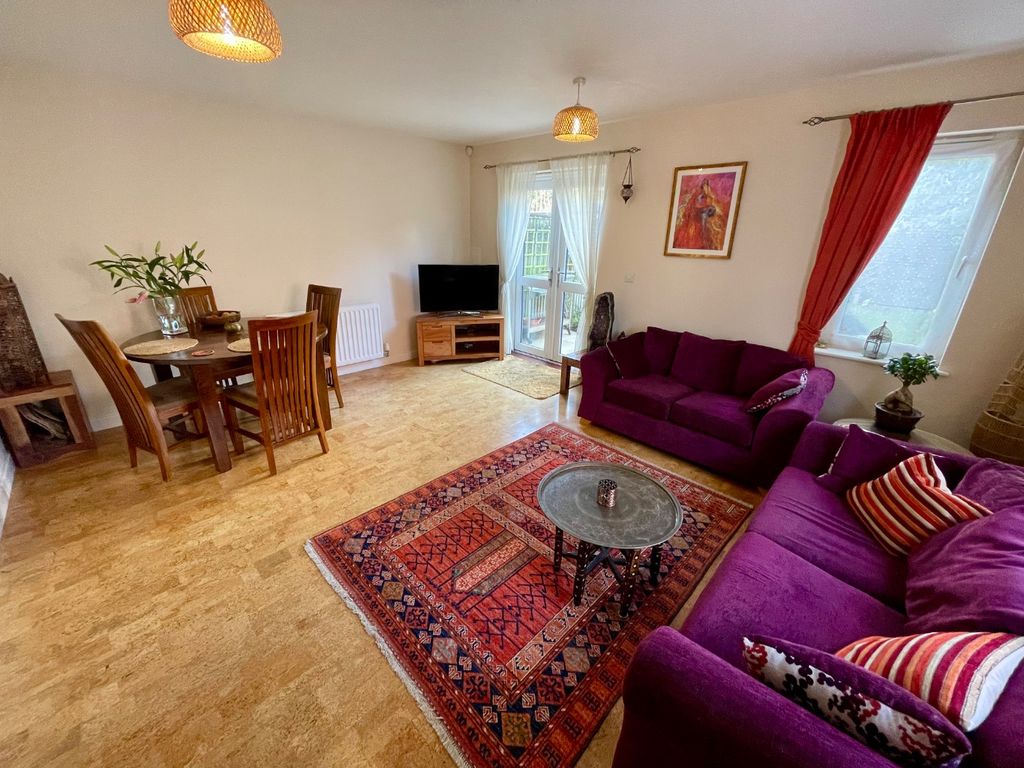 Property photo 3 of 11 4892762