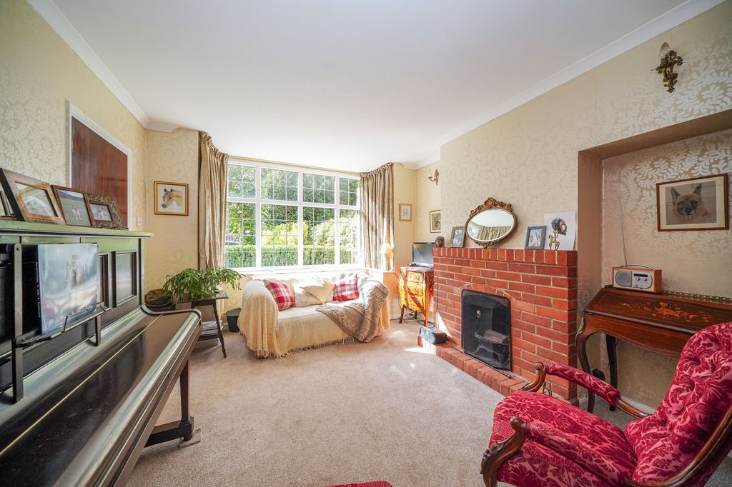 Property photo 3 of 20