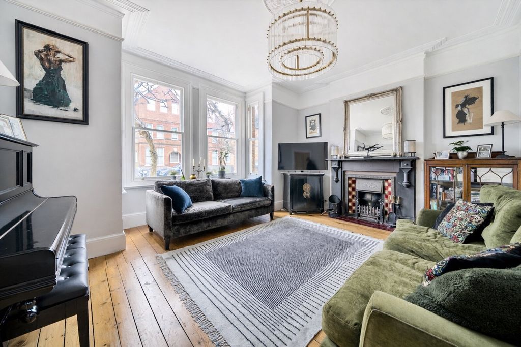 Property photo 2 of 25 Picture No. 31