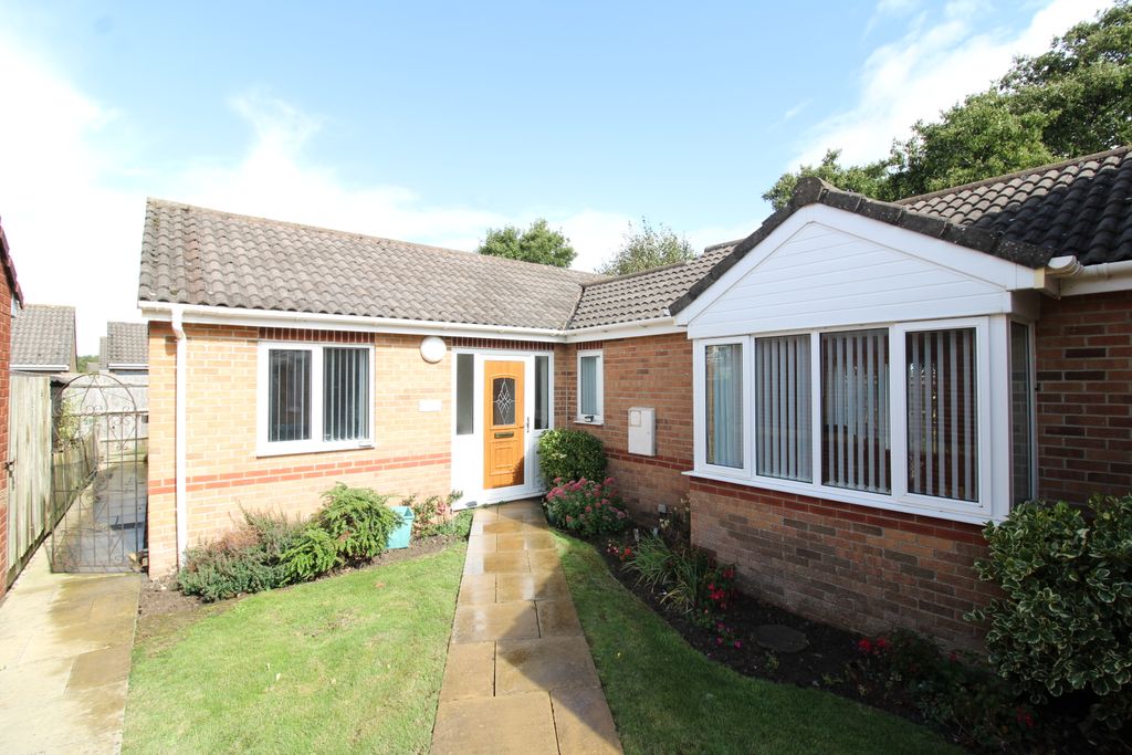 Property photo 1 of 13 External