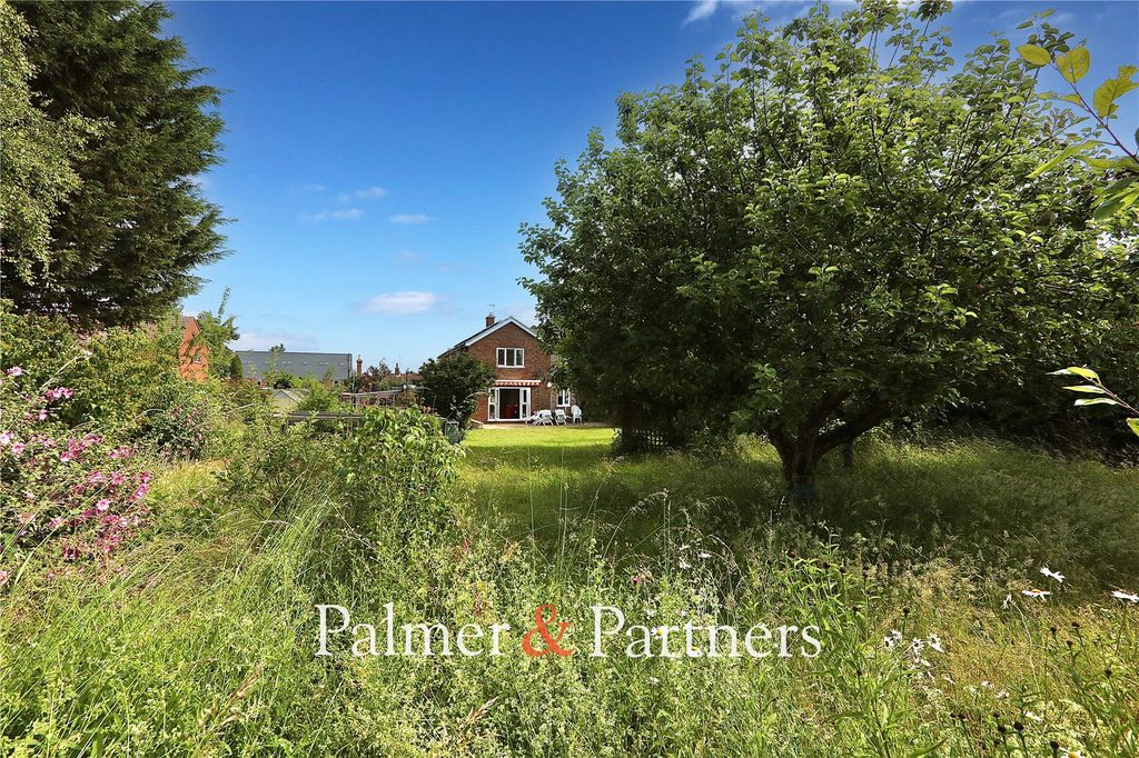 Property photo 3 of 37 Picture No. 04