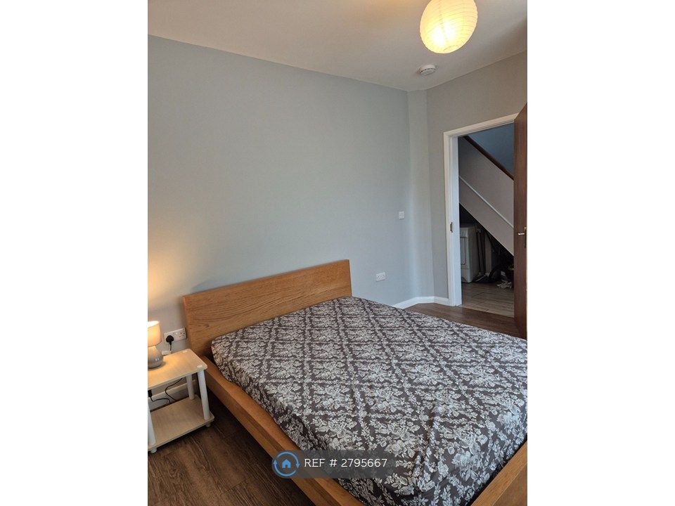 Property photo 3 of 24 Ground Floor Double