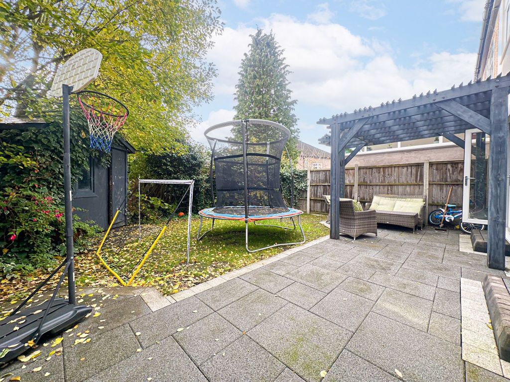 Property photo 3 of 20 Photo 10