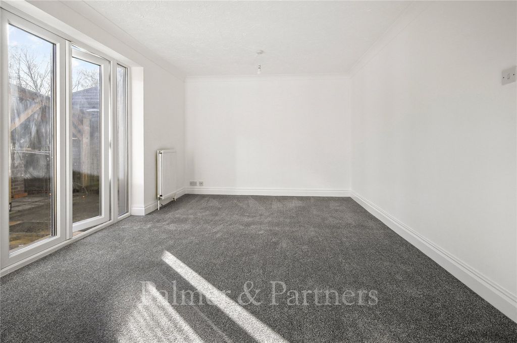 Property photo 2 of 11 Picture No. 04