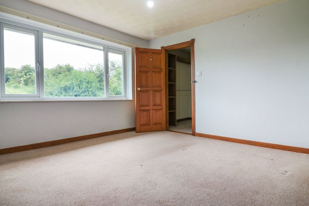 Additional image 21 of 6 bed detached house for saleSt. Barnabas Road, Barnetby DN38
