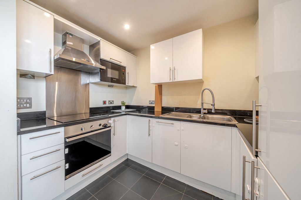 Property photo 2 of 16 Kitchen