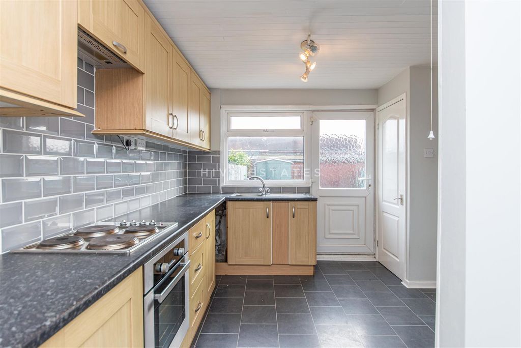 Property photo 3 of 14 W-4575.Jpg