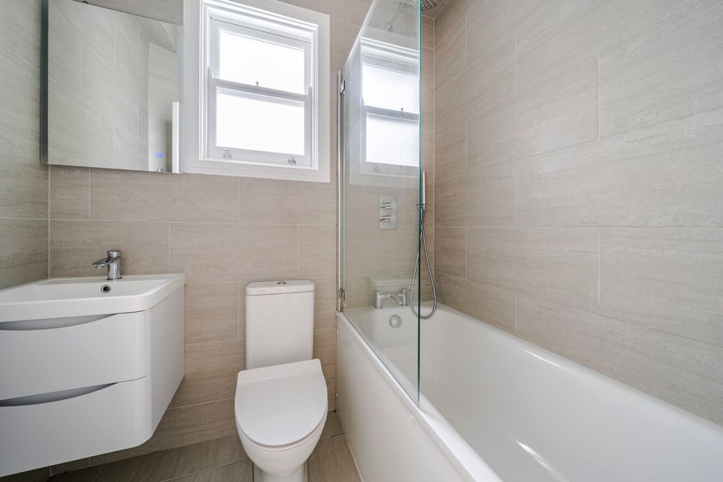 Property photo 3 of 13 1420434-11-69A1c2...