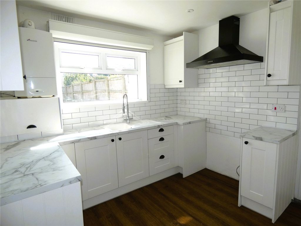 Property photo 2 of 18 Picture No. 08