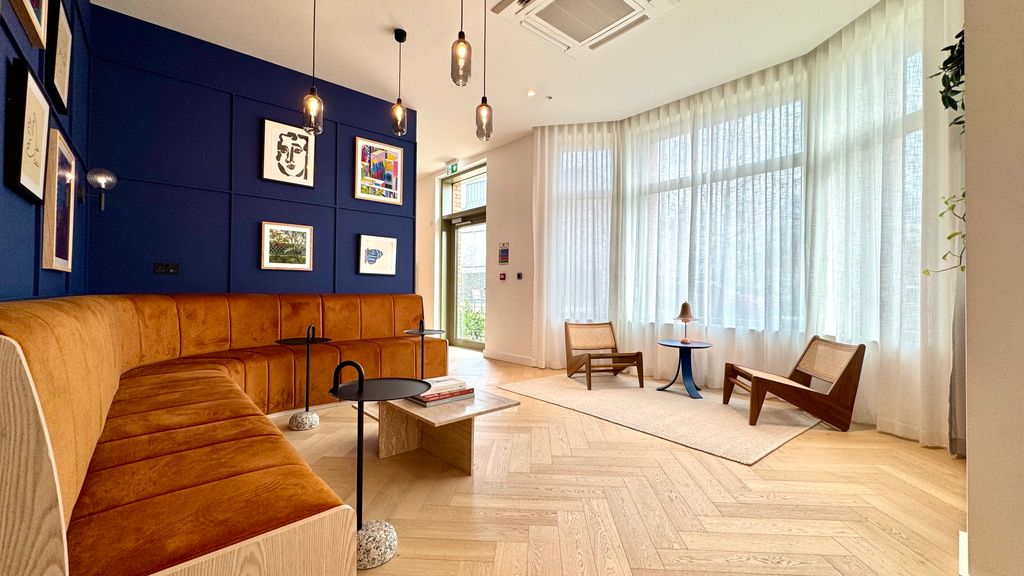 Property photo 2 of 14