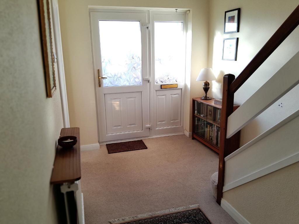 Property photo 2 of 15 Entrance Hall