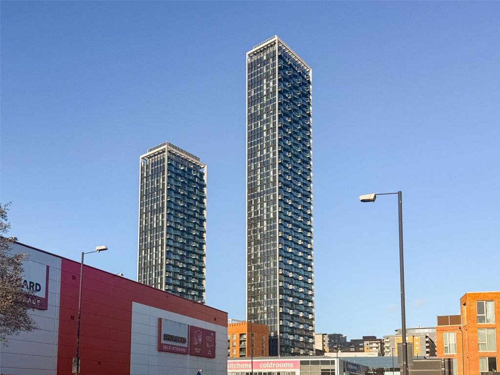 Property photo 1 of 17 Picture No. 02