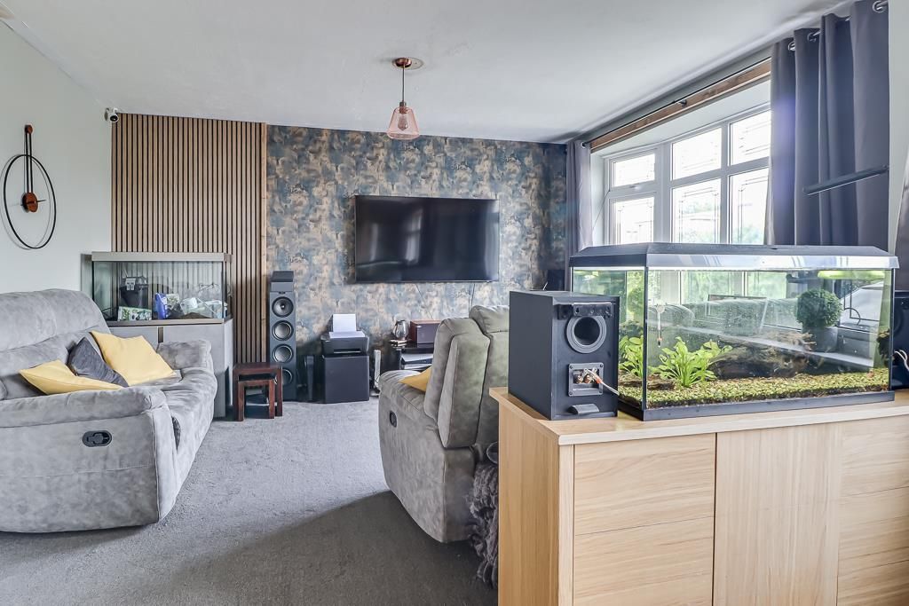 Property photo 3 of 25 Lounge/Diner