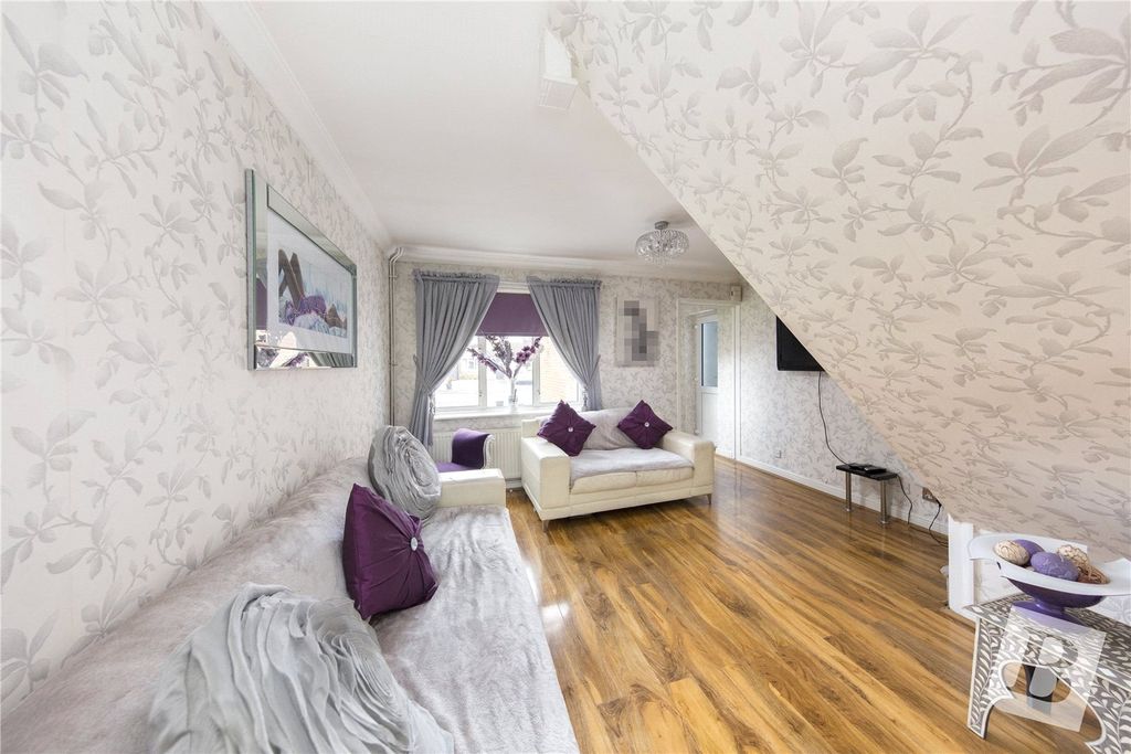 Property photo 3 of 14 Picture No. 11