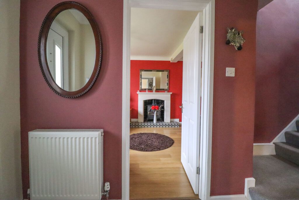 Property photo 3 of 27