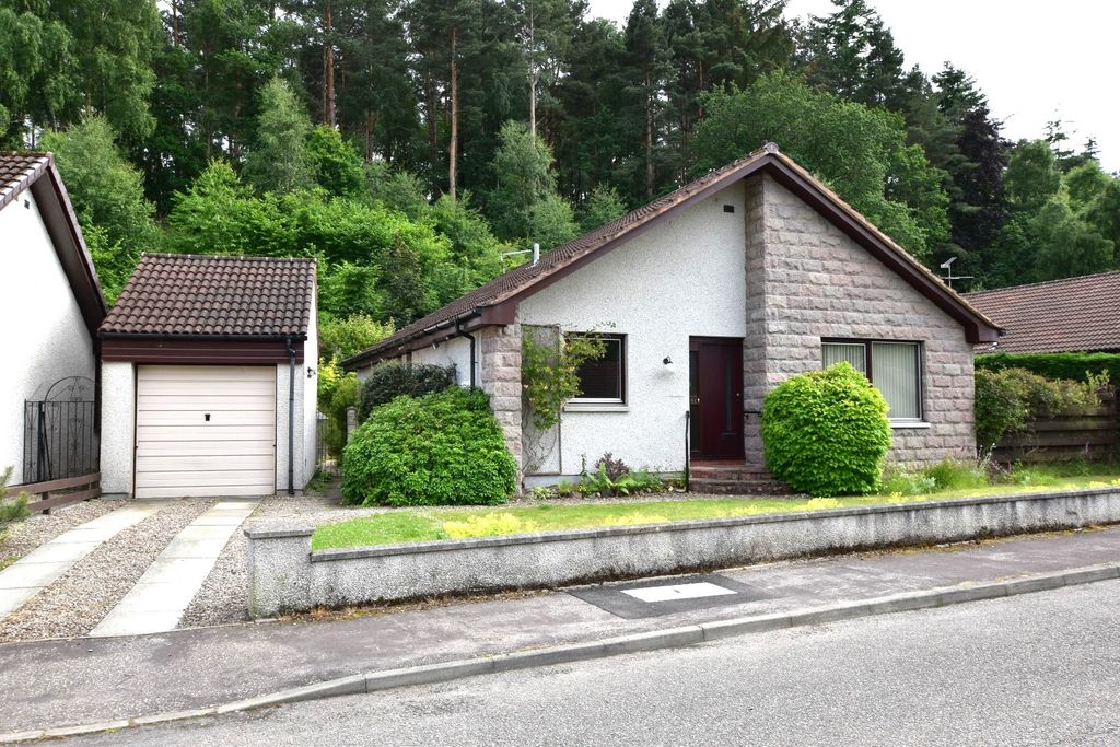 Property photo 1 of 21