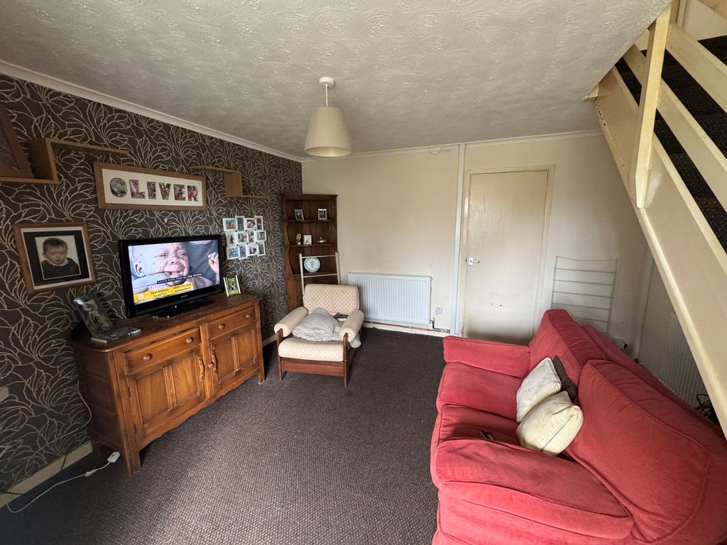 Property photo 2 of 6