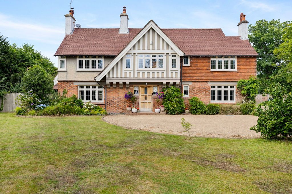 Property photo 1 of 23