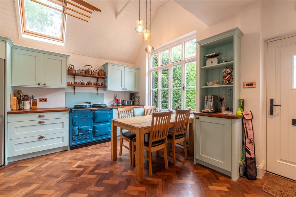 Property photo 2 of 16 Kitchen