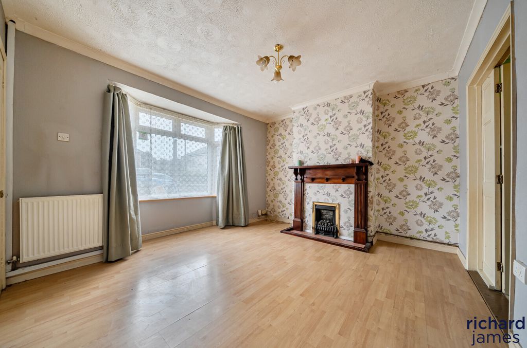 Property photo 2 of 12 7E80A5068Cac40A1A96B8dc721ee3191