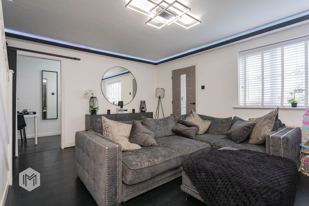 Property photo 2 of 30 Photograph