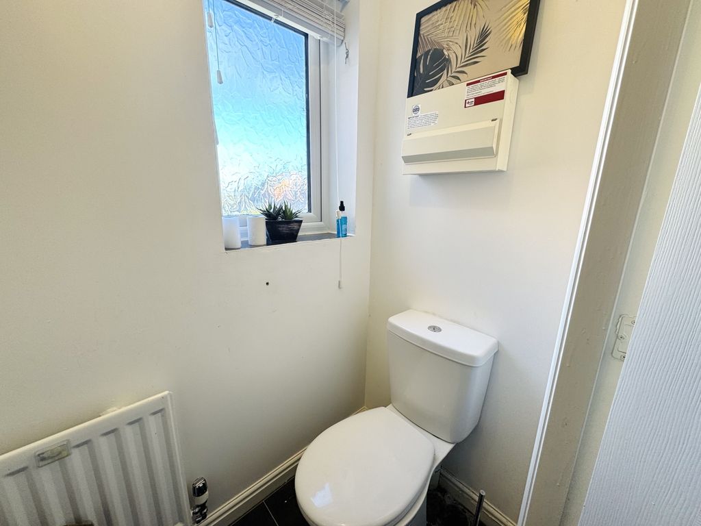 Property photo 3 of 15 Img_6329