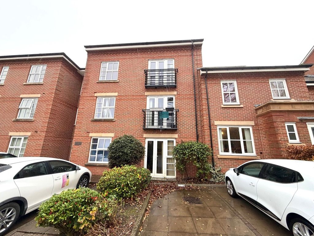 Property photo 1 of 17