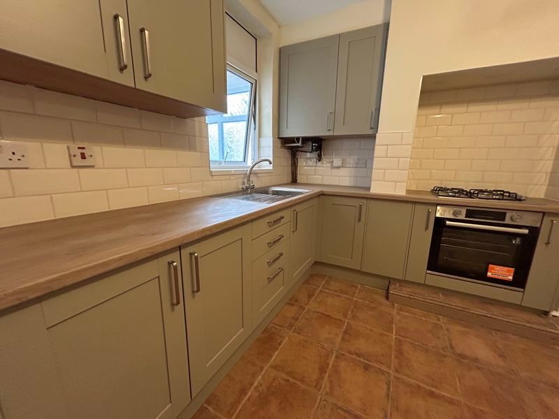 Property photo 2 of 11 Photo 4